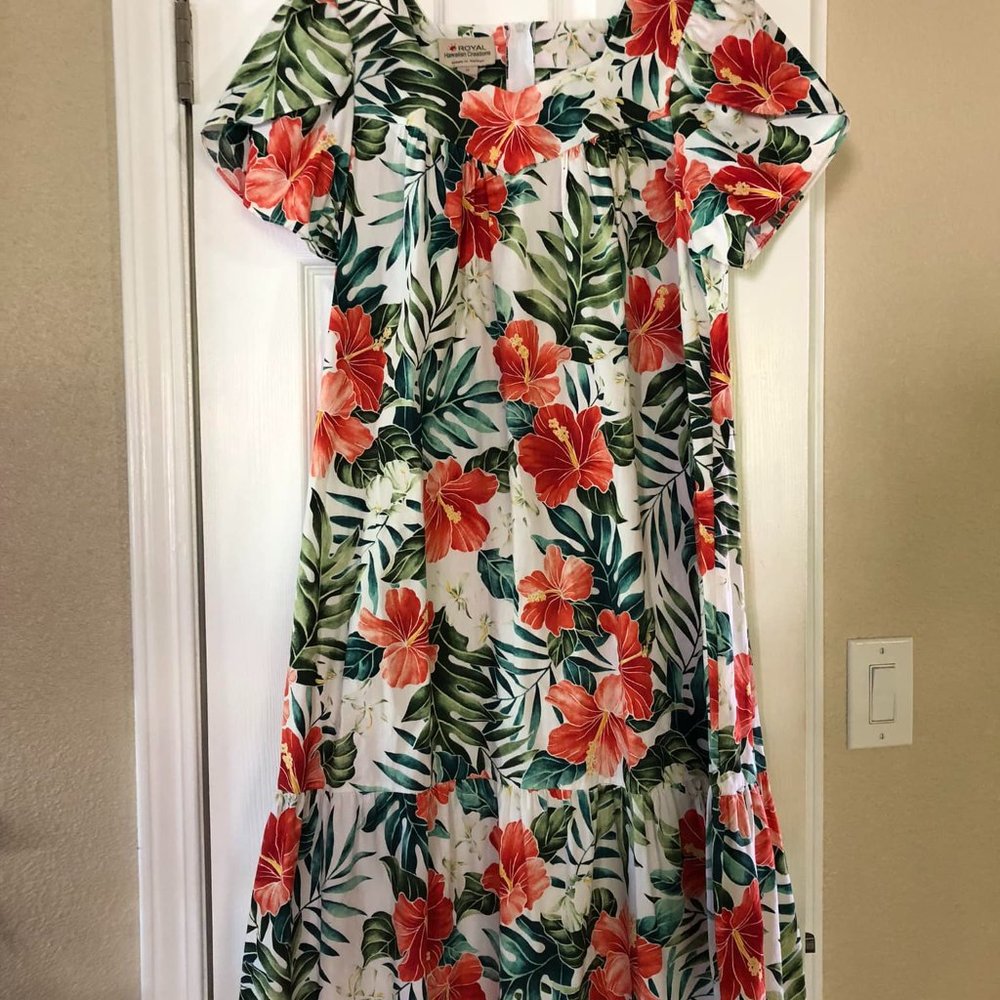 Royal Hawaiian Creations Hibiscus Dress